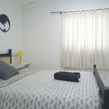 Steve'S House Bed & Breakfast ปูแอร์โตอีกวาซู ภายนอก รูปภาพ