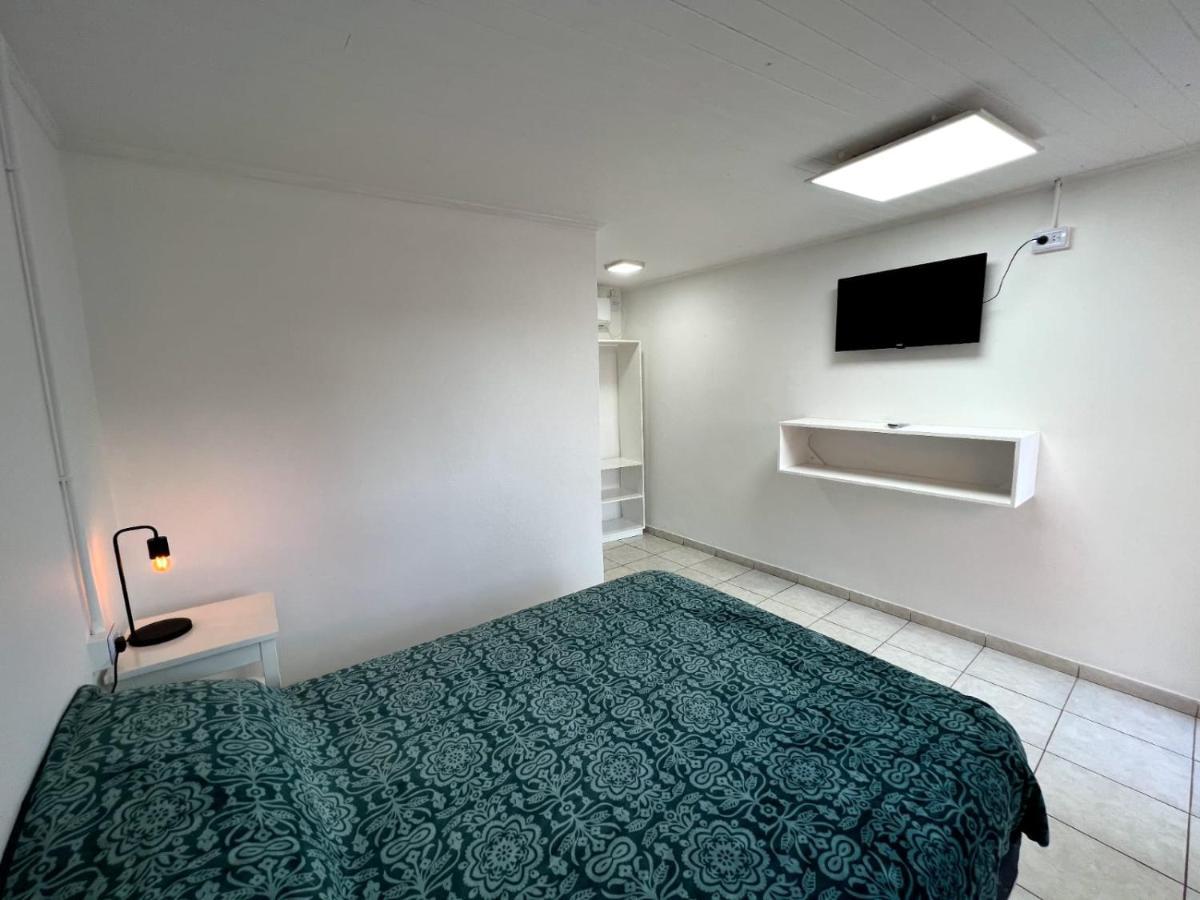 Steve'S House Bed & Breakfast ปูแอร์โตอีกวาซู ภายนอก รูปภาพ