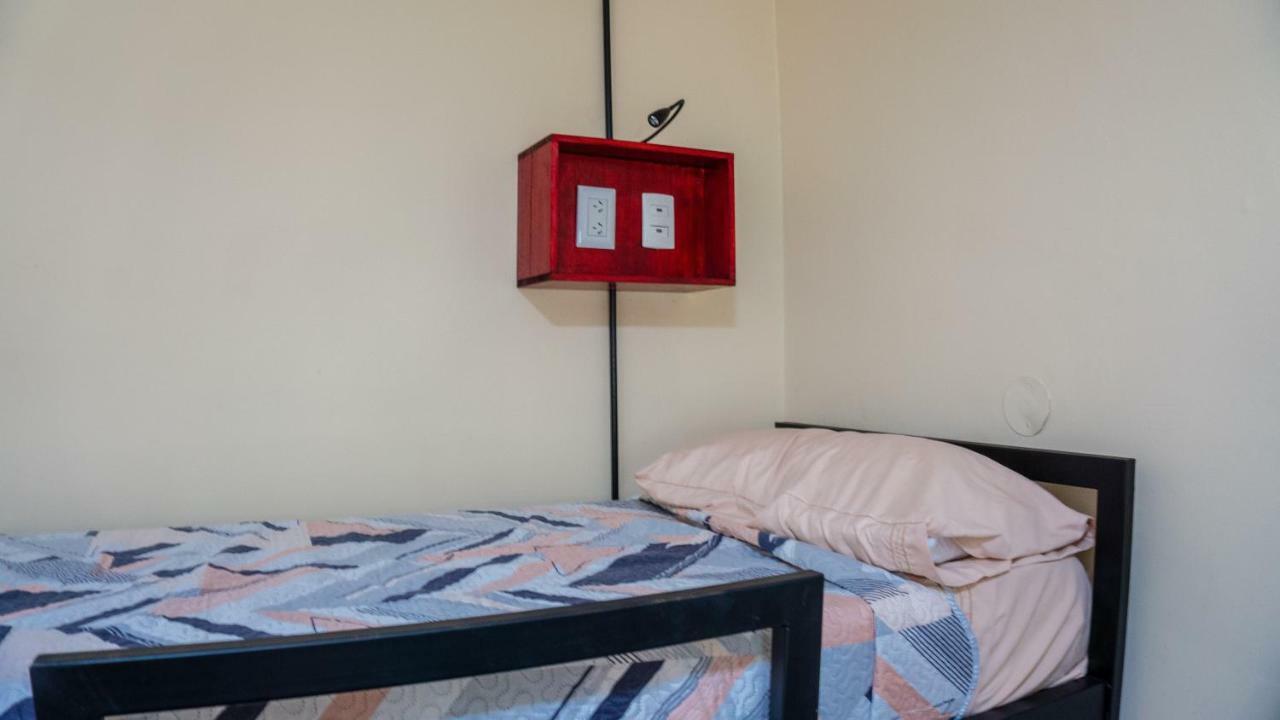 Steve'S House Bed & Breakfast ปูแอร์โตอีกวาซู ภายนอก รูปภาพ
