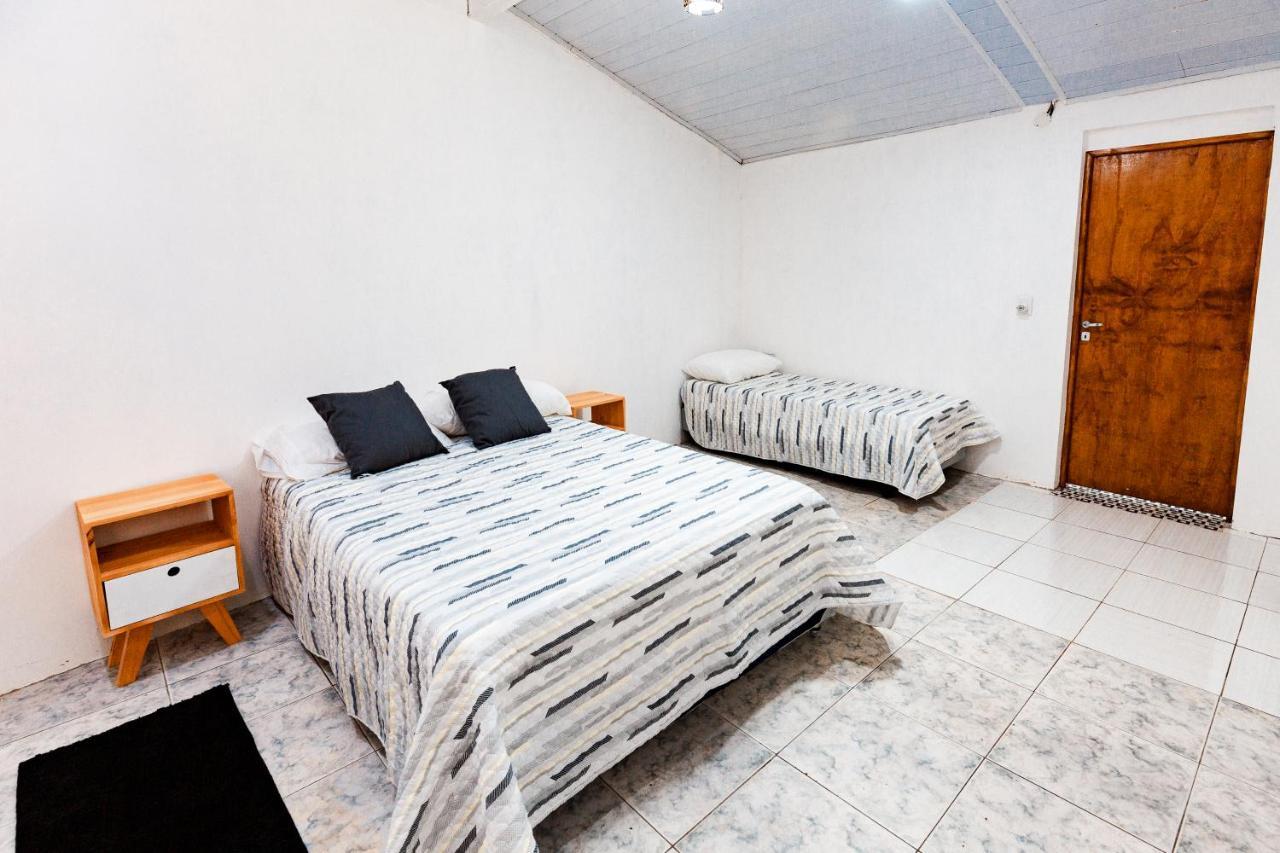 Steve'S House Bed & Breakfast ปูแอร์โตอีกวาซู ภายนอก รูปภาพ
